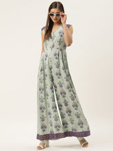 Laden Sie das Bild in den Galerie-Viewer, Front loops with flare pleated pants printed jumpsuit