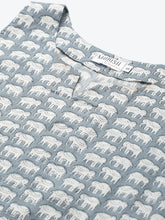 Load image into Gallery viewer, Sleeveless Kurta with shorts set