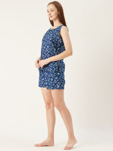 Cargar imagen en el visor de la galería, Sleeveless Kurta with shorts set