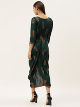 Carica l'immagine nel visualizzatore Galleria,Overlap side cowl dress